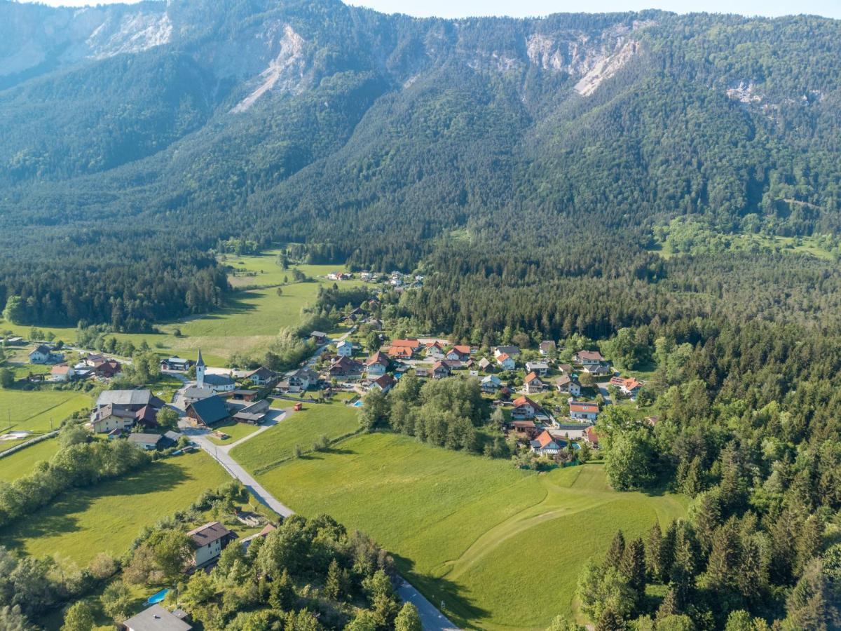 Ferienhaus Auszeit Natur Villach Luaran gambar